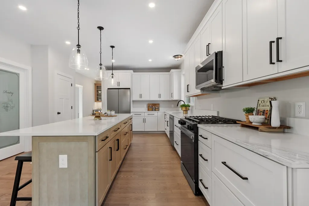 13 Blaisdell Court Raymond NH 03077