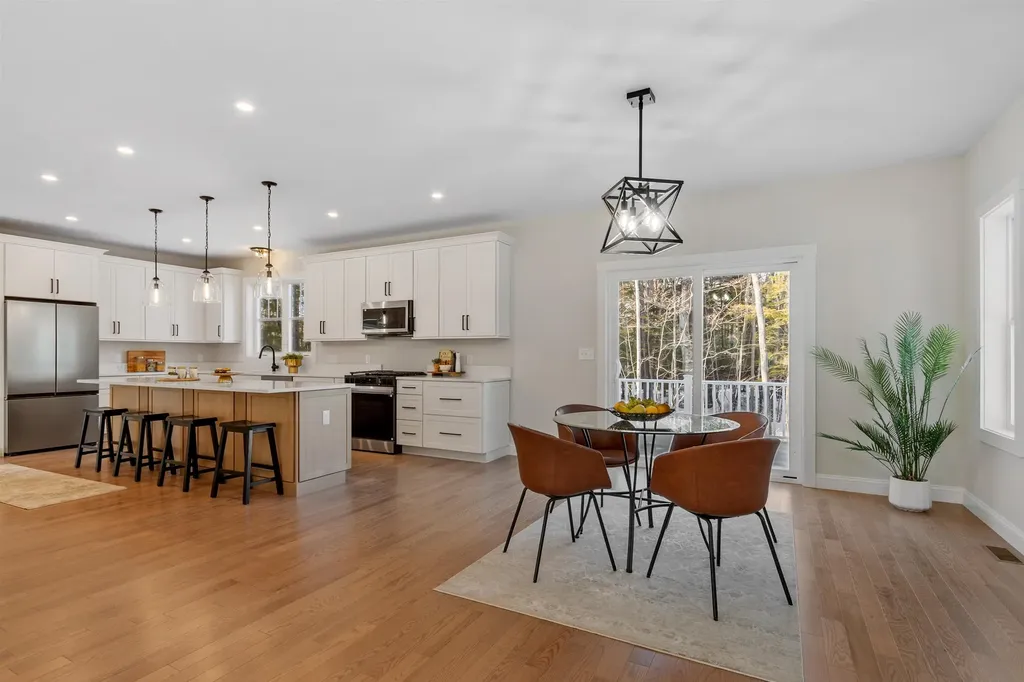 13 Blaisdell Court Raymond NH 03077