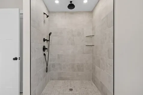 13 Blaisdell Court Raymond NH 03077