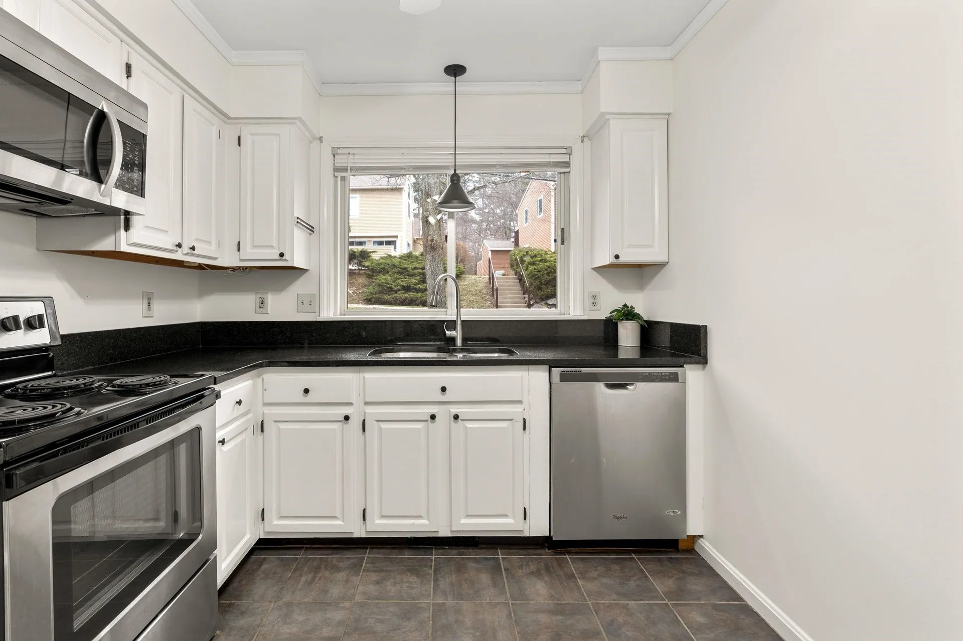 96 Spinnaker Way Portsmouth NH 03801