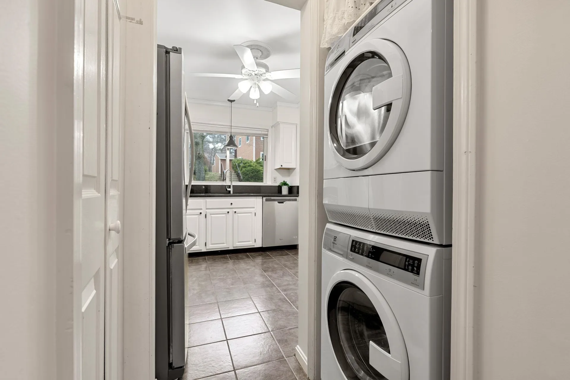 96 Spinnaker Way Portsmouth NH 03801