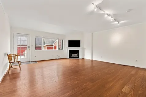 96 Spinnaker Way Portsmouth NH 03801