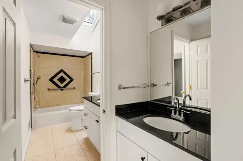 96 Spinnaker Way Portsmouth NH 03801