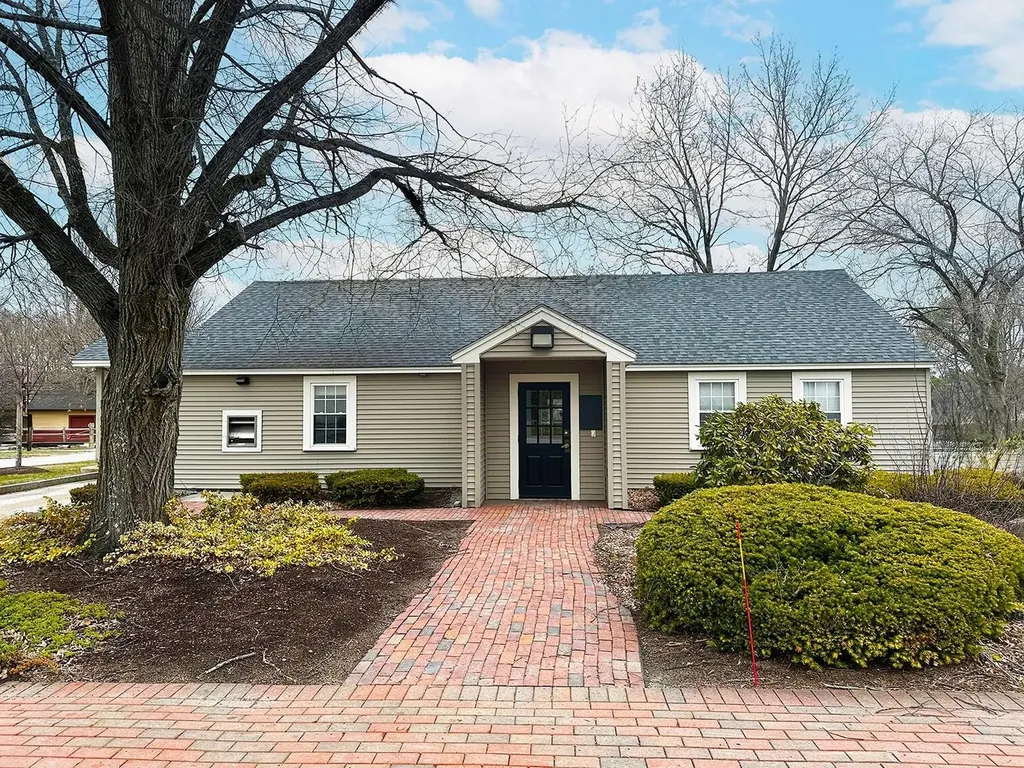 884 Main Street Hopkinton NH 03229