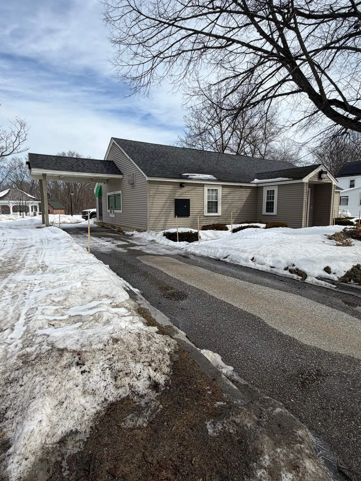 884 Main Street Hopkinton NH 03229