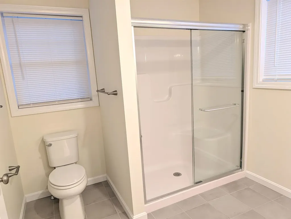 264 Woodview Way Manchester NH 03102