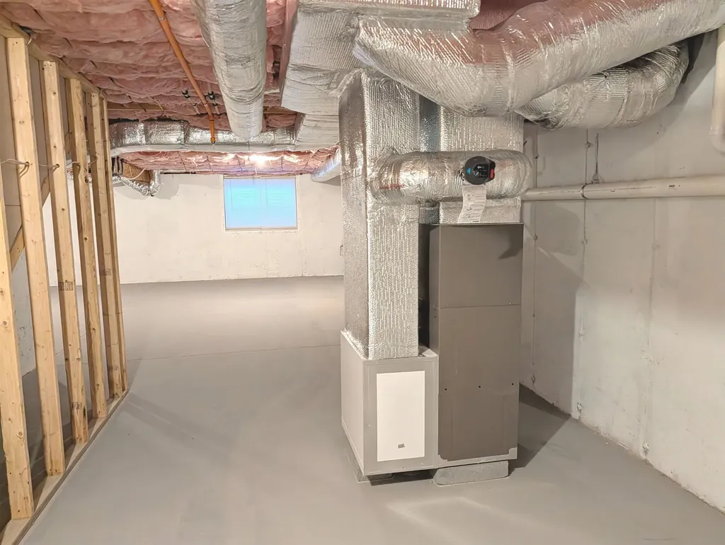 264 Woodview Way Manchester NH 03102