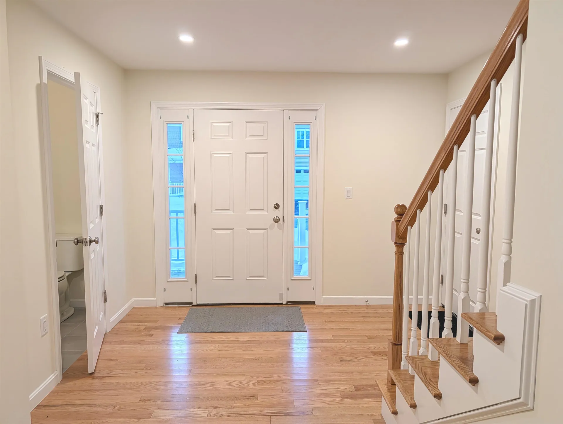 264 Woodview Way Manchester NH 03102