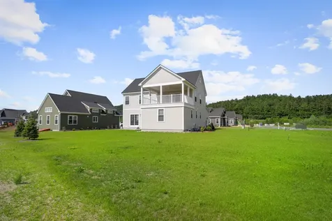 4 Grace Road Thornton NH 03285