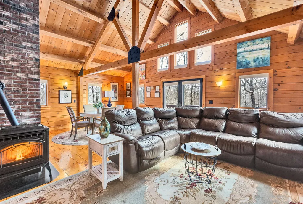 664 Tigola Trail Stoddard NH 03464