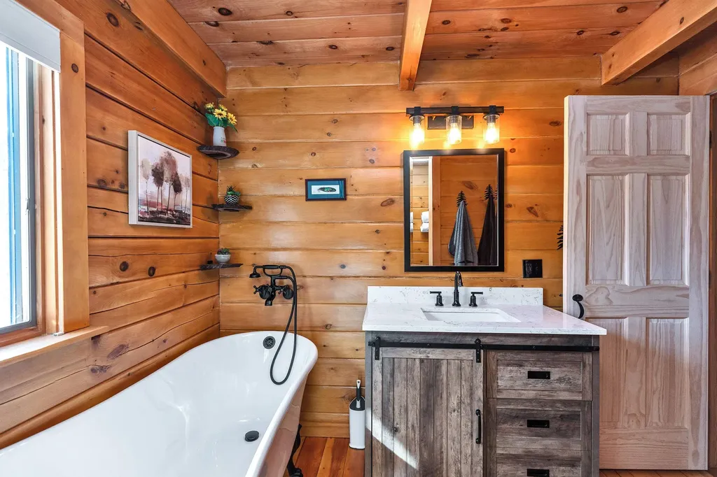 664 Tigola Trail Stoddard NH 03464