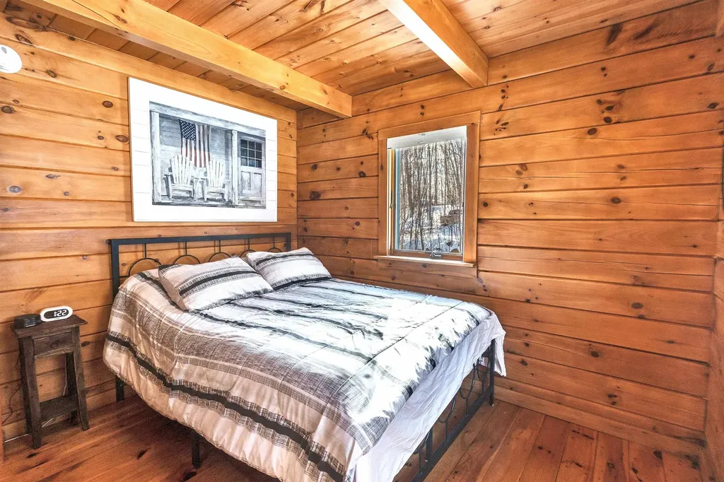 664 Tigola Trail Stoddard NH 03464