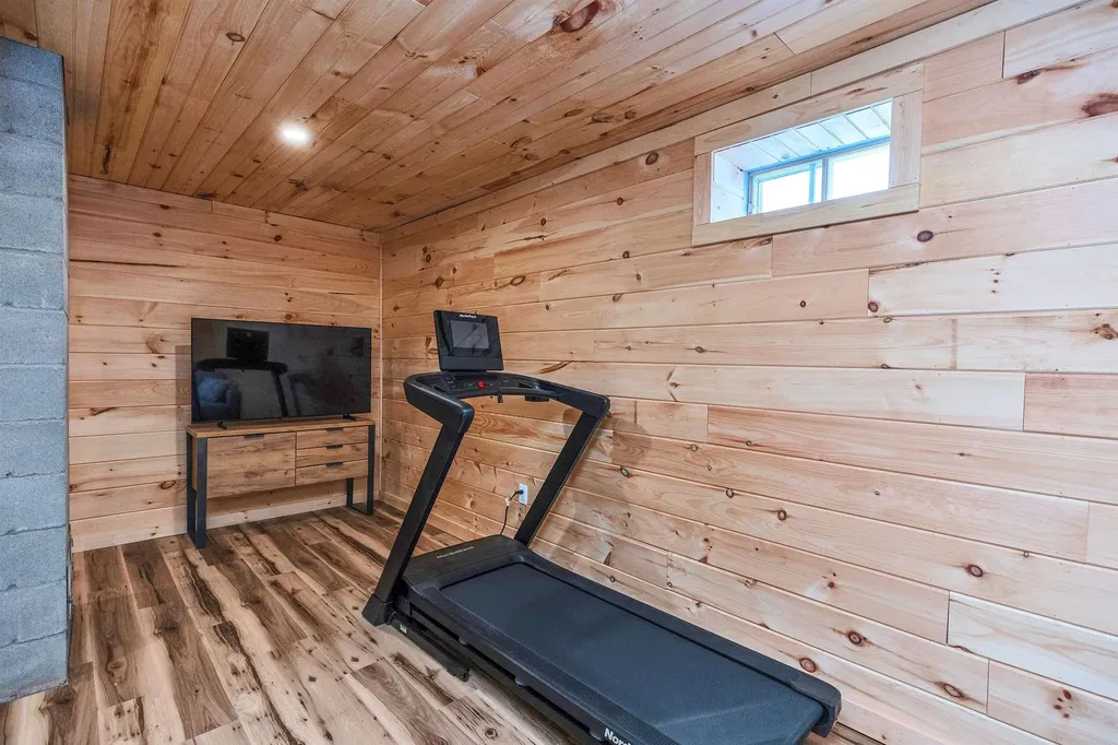 664 Tigola Trail Stoddard NH 03464