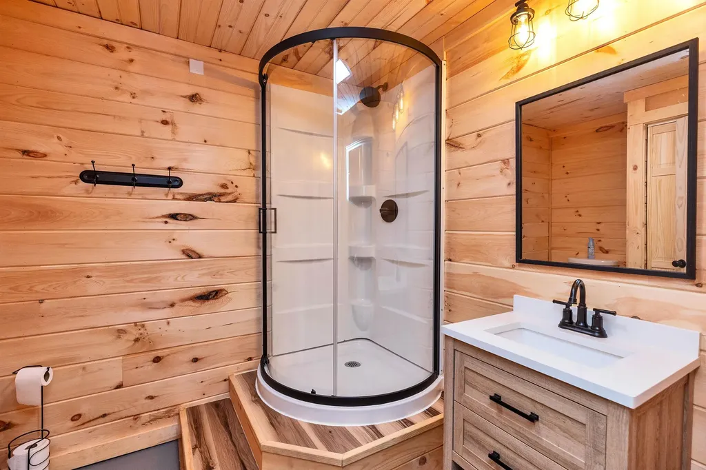 664 Tigola Trail Stoddard NH 03464