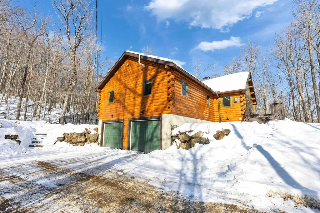 664 Tigola Trail Stoddard NH 03464