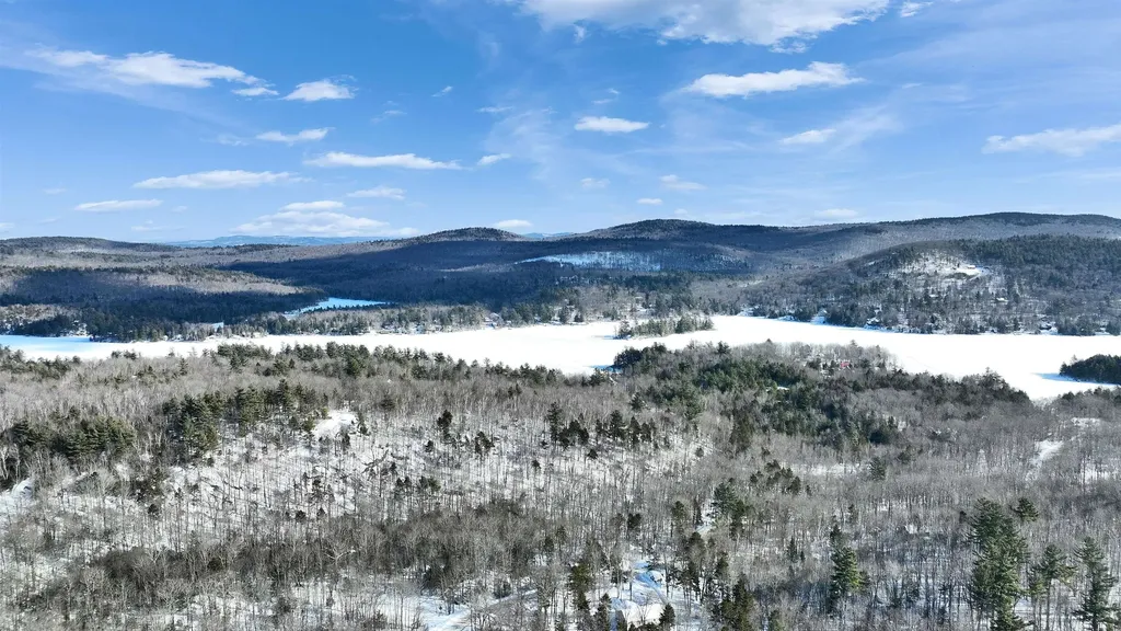 664 Tigola Trail Stoddard NH 03464