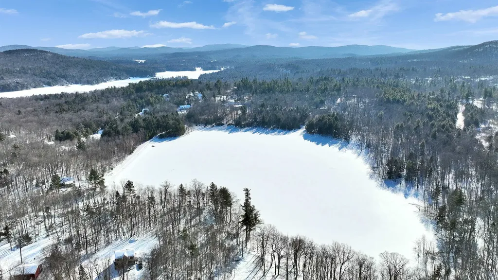 664 Tigola Trail Stoddard NH 03464