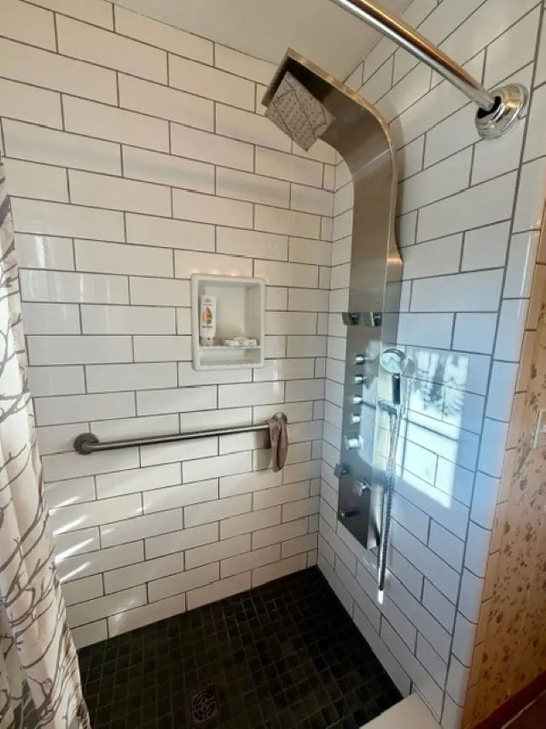 25 Bret Street Berlin NH 03570