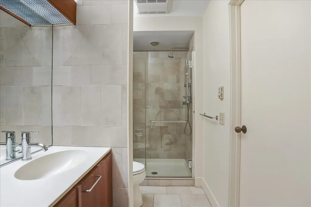 102 South Beach Road South Burlington VT 05403