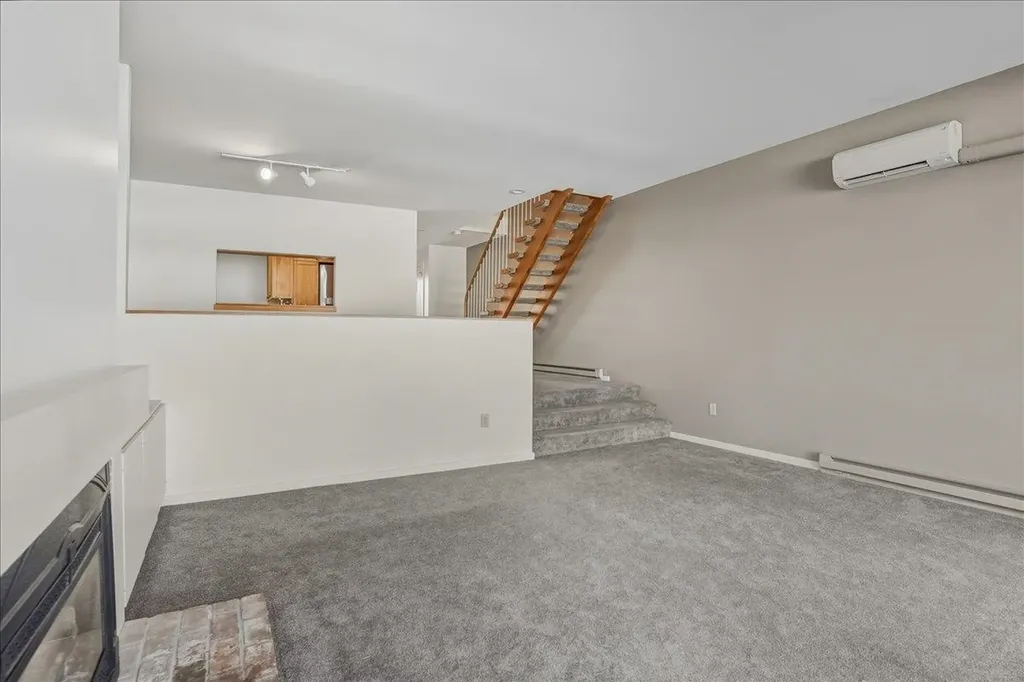 102 South Beach Road South Burlington VT 05403