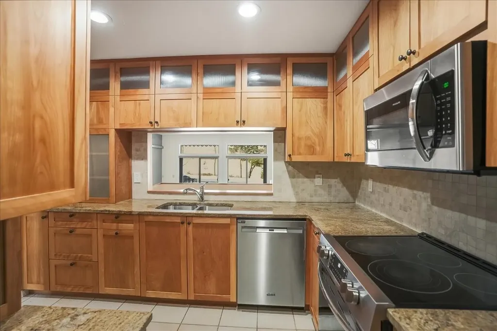 102 South Beach Road South Burlington VT 05403