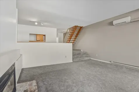 102 South Beach Road South Burlington VT 05403