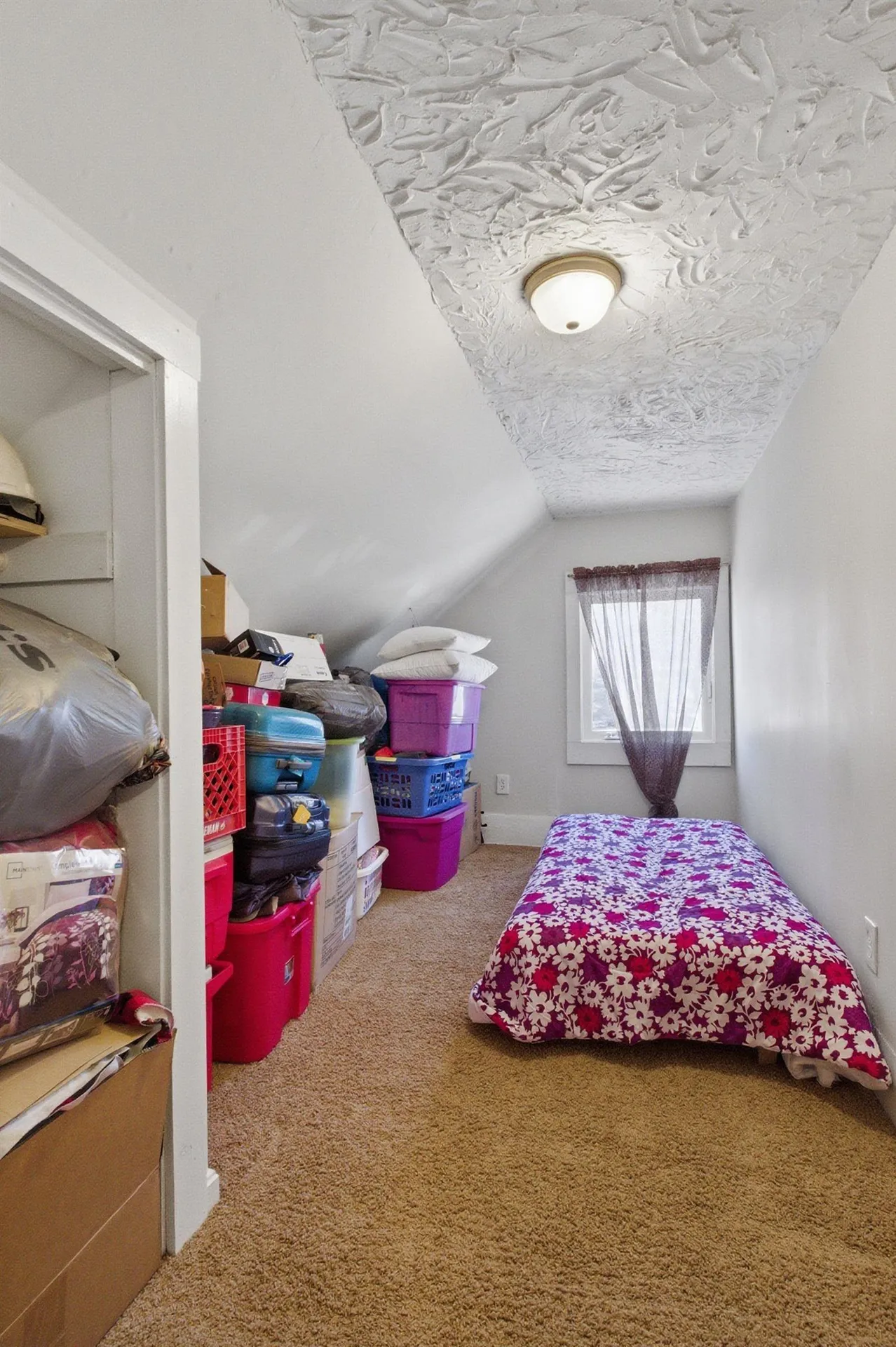 8 West Street Tilton NH 03276