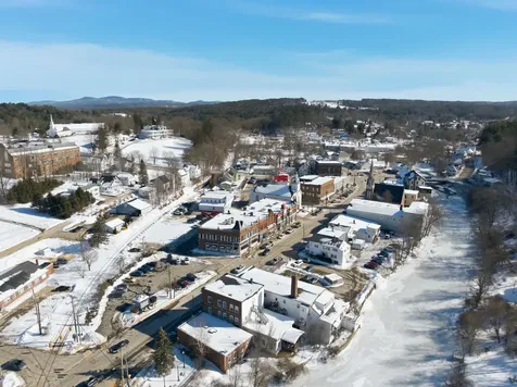 8 West Street Tilton NH 03276