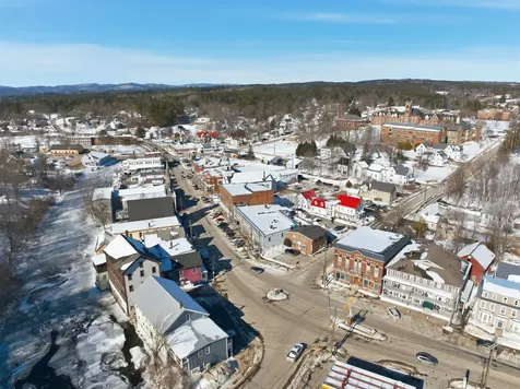 8 West Street Tilton NH 03276