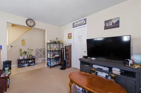 8 West Street Tilton NH 03276