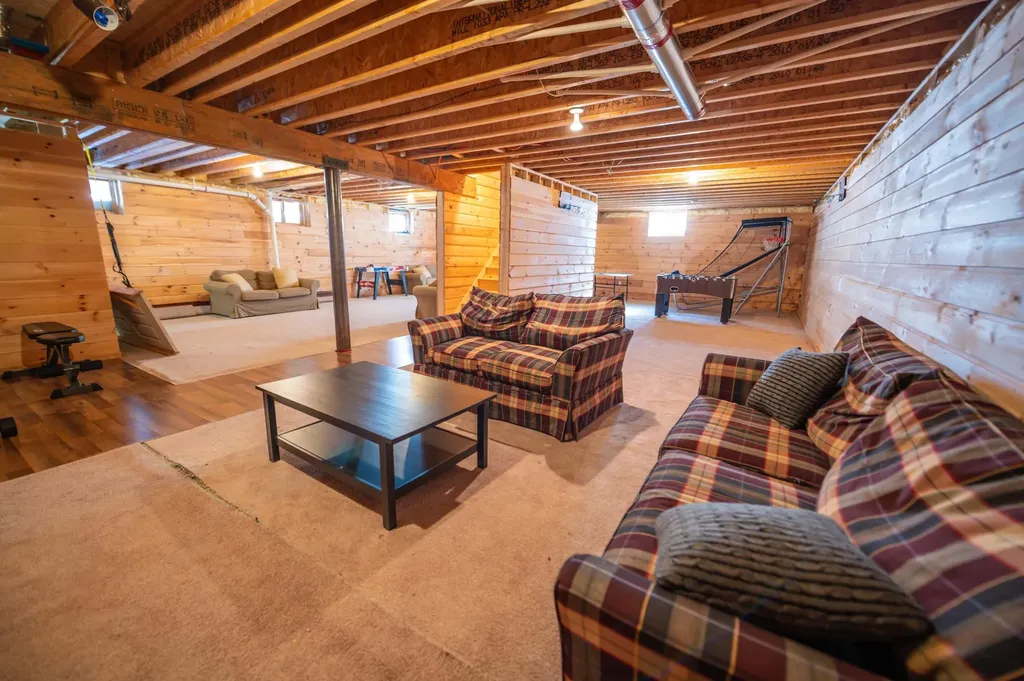 6 Brumms Way Dover VT 05356