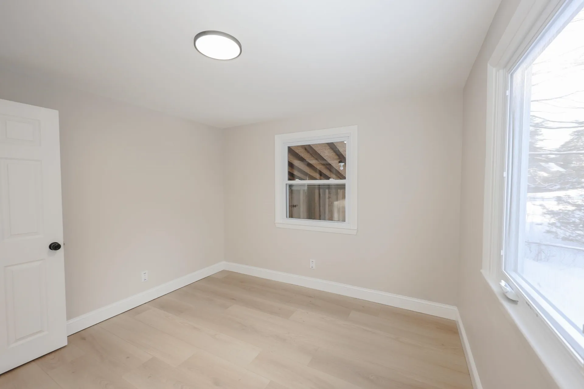 6 Mountain View Street Nashua NH 03060