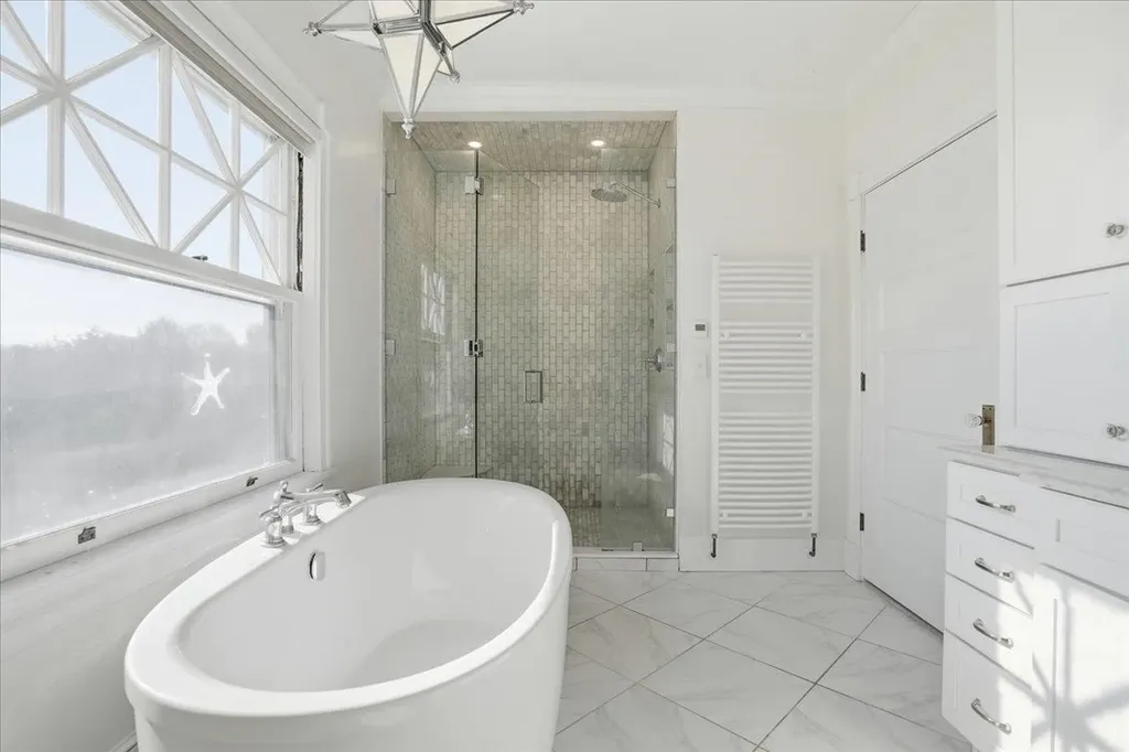 2159 Elm Street Manchester NH 03104