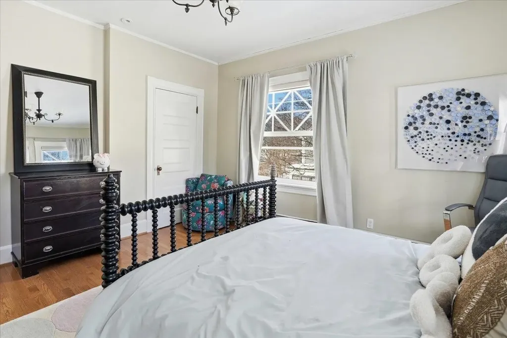 2159 Elm Street Manchester NH 03104