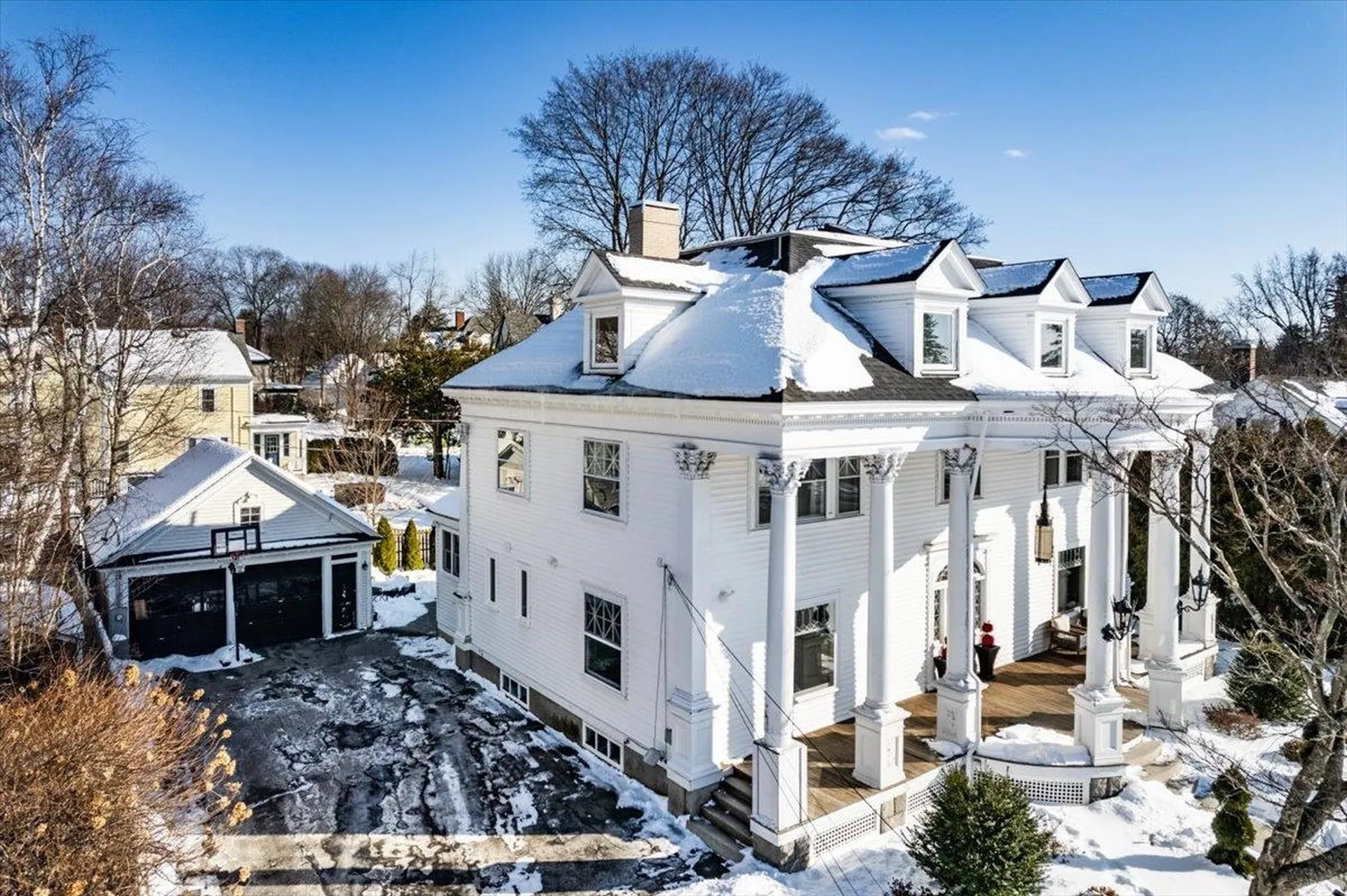 2159 Elm Street Manchester NH 03104