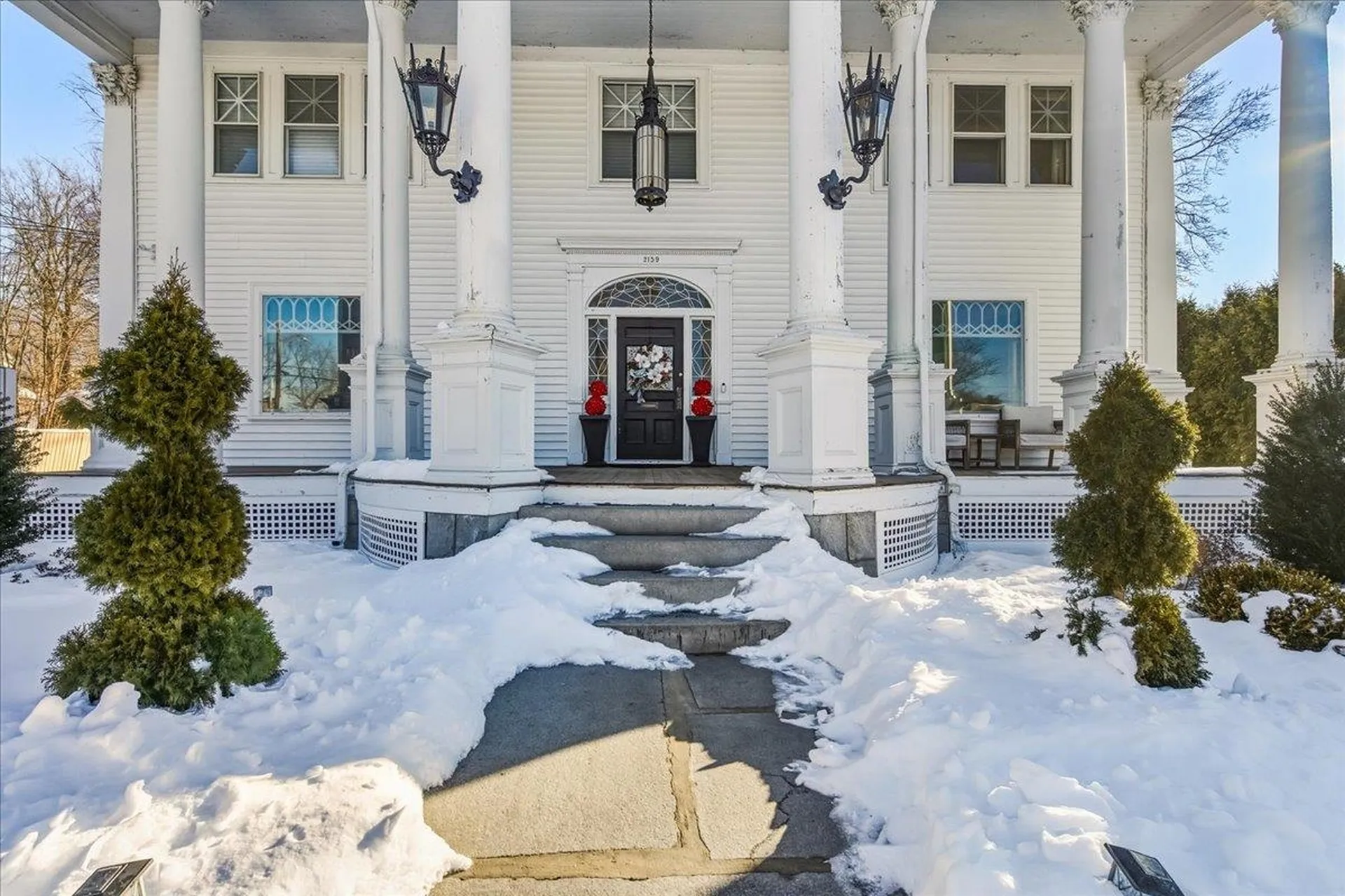 2159 Elm Street Manchester NH 03104