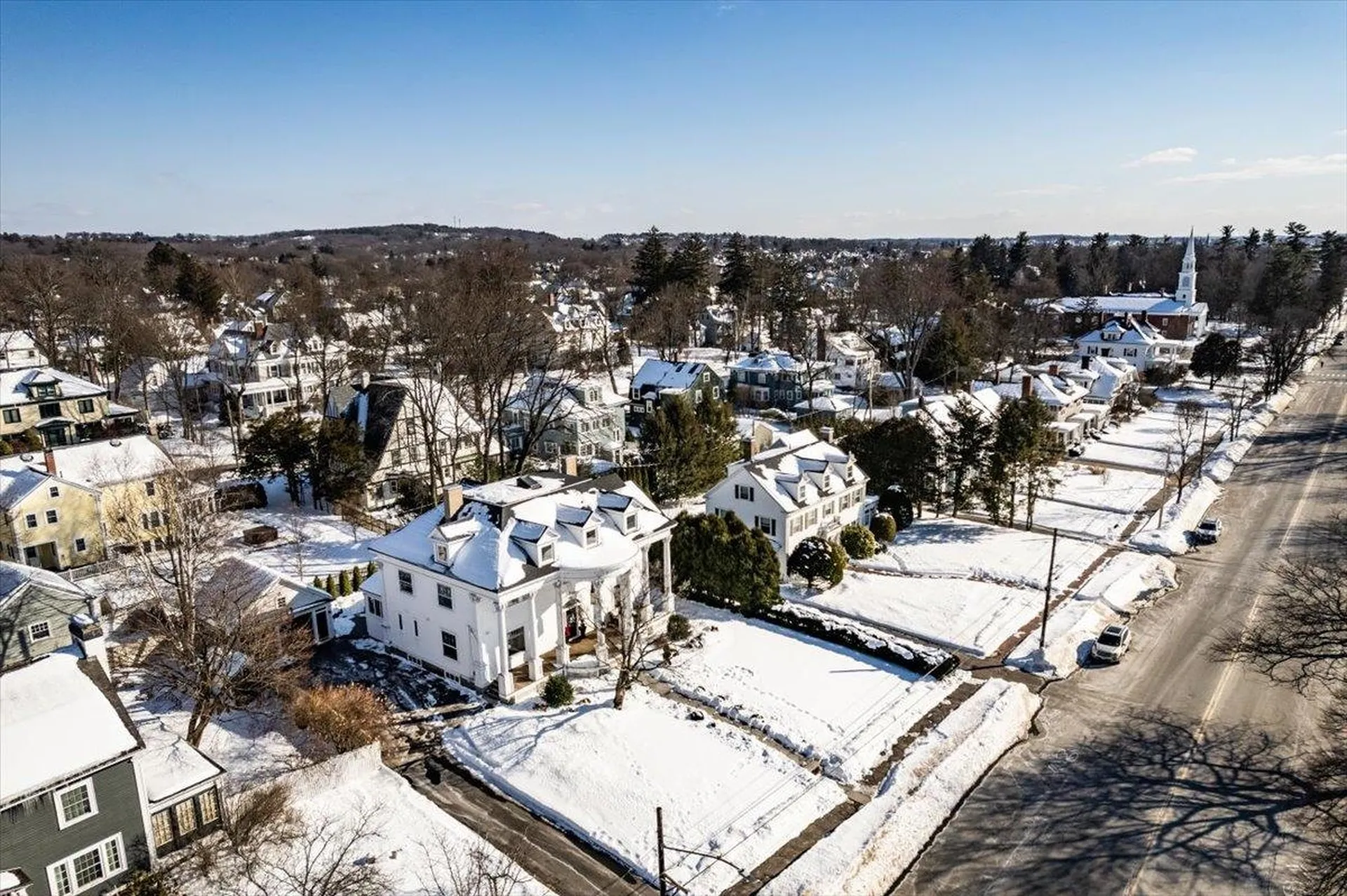 2159 Elm Street Manchester NH 03104