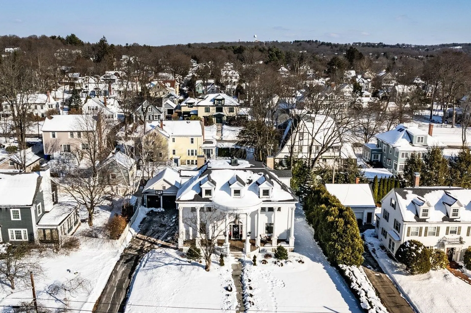 2159 Elm Street Manchester NH 03104