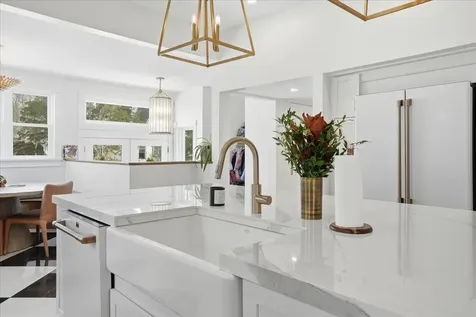 2159 Elm Street Manchester NH 03104