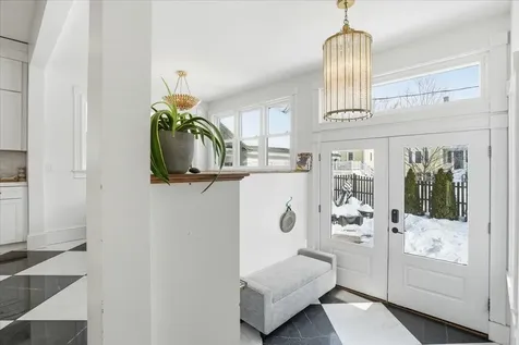 2159 Elm Street Manchester NH 03104