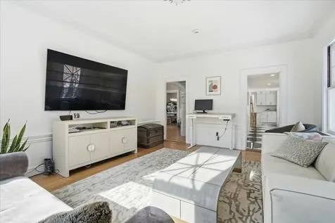 2159 Elm Street Manchester NH 03104