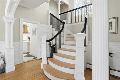 2159 Elm Street Manchester NH 03104