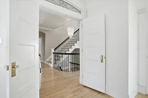 2159 Elm Street Manchester NH 03104