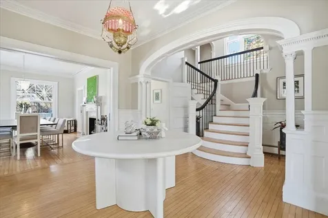 2159 Elm Street Manchester NH 03104