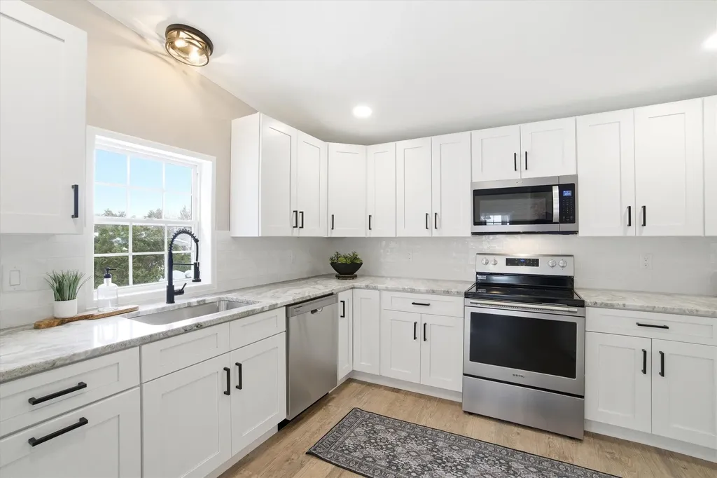 117 Logan Drive Laconia NH 03246