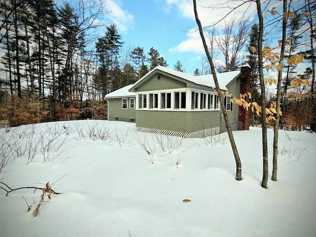 13 Birchdale Road Bow NH 03304