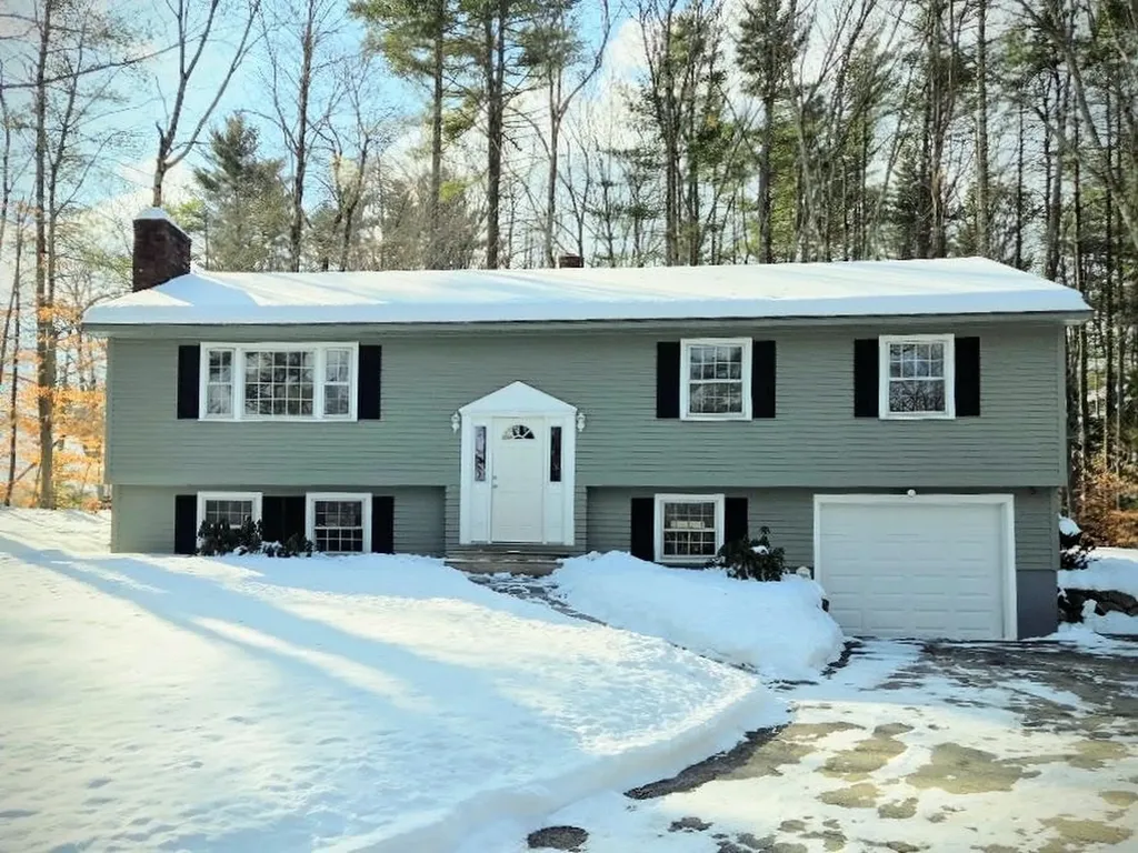 13 Birchdale Road Bow NH 03304