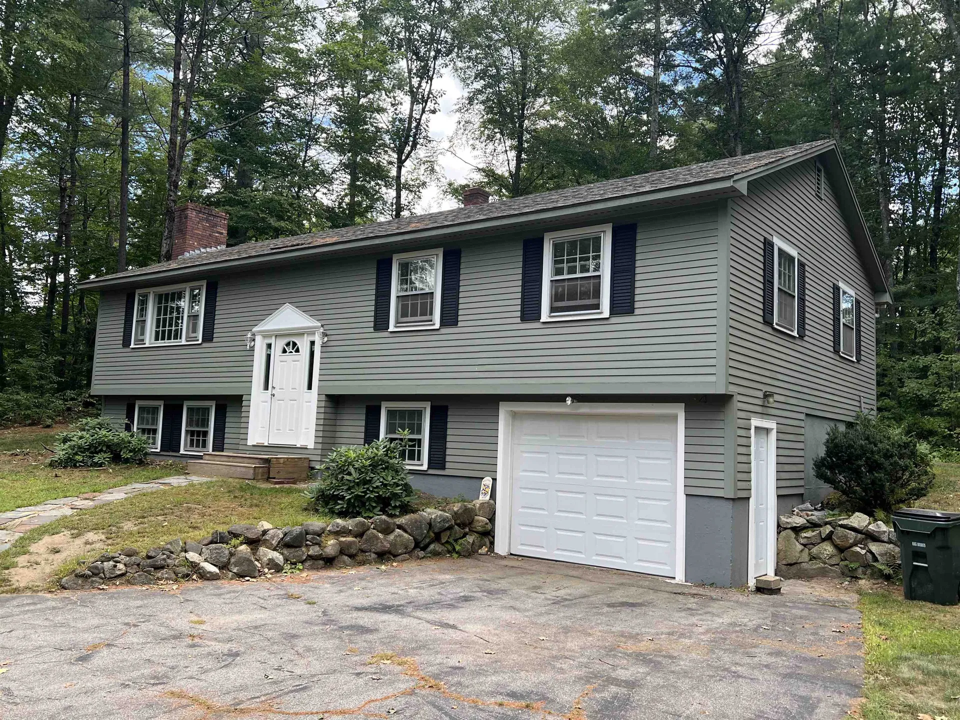 13 Birchdale Road Bow NH 03304