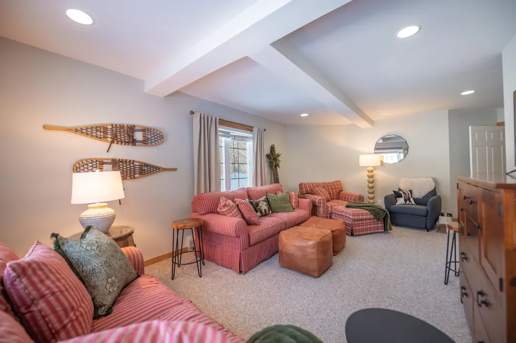 72A Kingswood Road Dover VT 05356