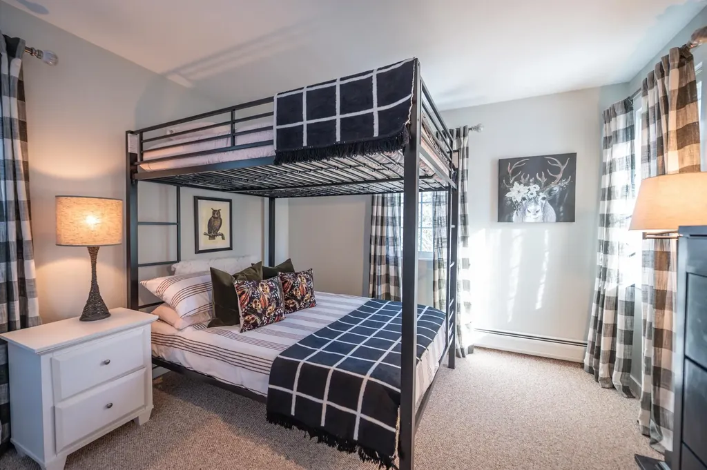 72A Kingswood Road Dover VT 05356